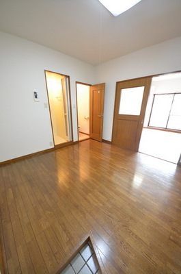 Entrance. ☆ From here is the beginning and end of the day ☆