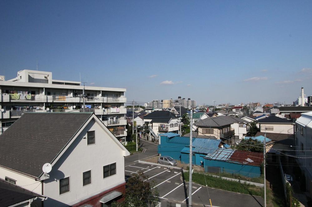 View photos from the dwelling unit. View from local (September 2013) Shooting