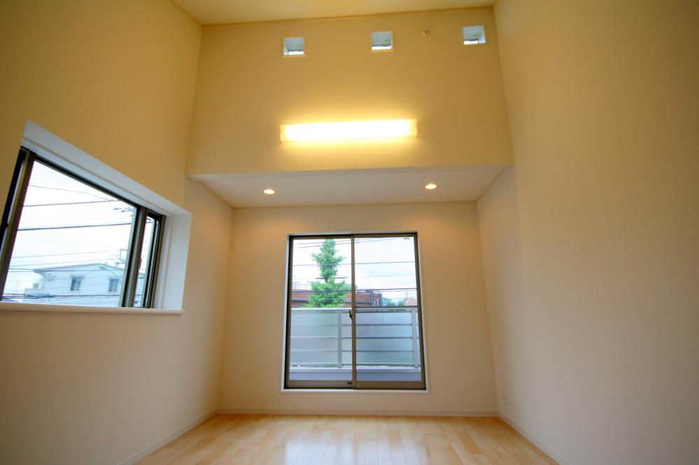 Same specifications photos (Other introspection). Example of construction