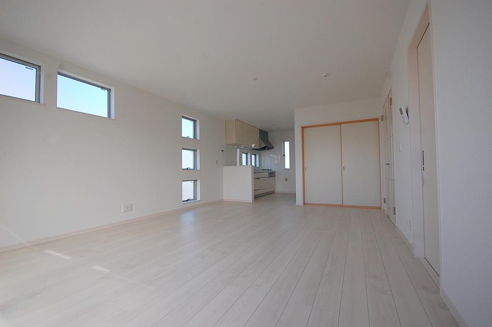 Living. 2013 October shooting