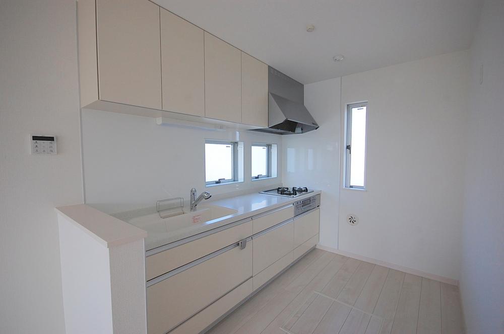 Kitchen. 2013 October shooting