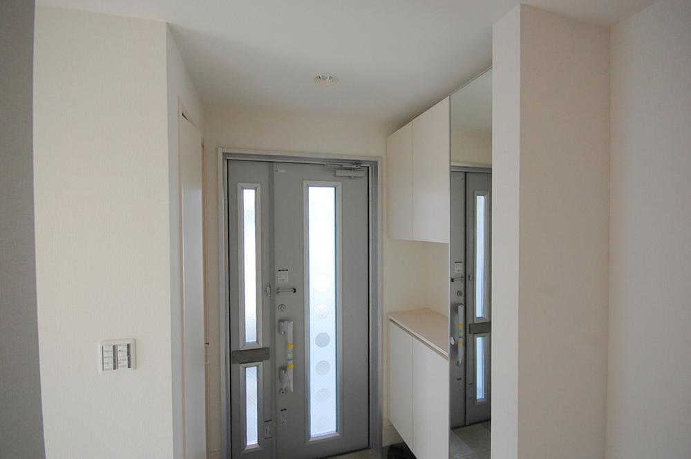 Entrance. 2013 October shooting