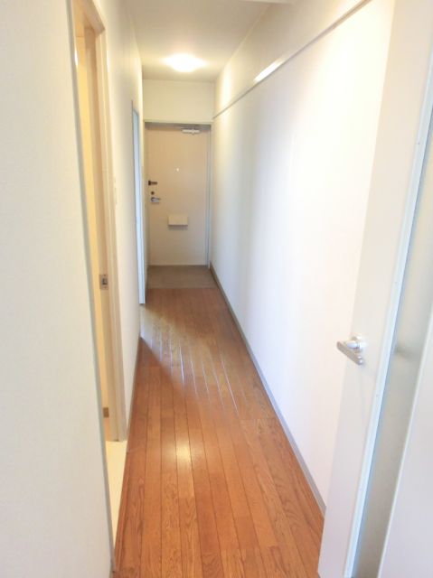 Other room space. Corridor