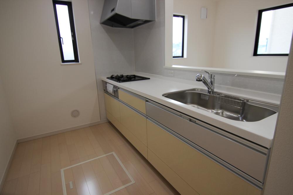 Kitchen. For hard artificial marble top plate of the flaws, Sliding door type storage Photo 6 Building