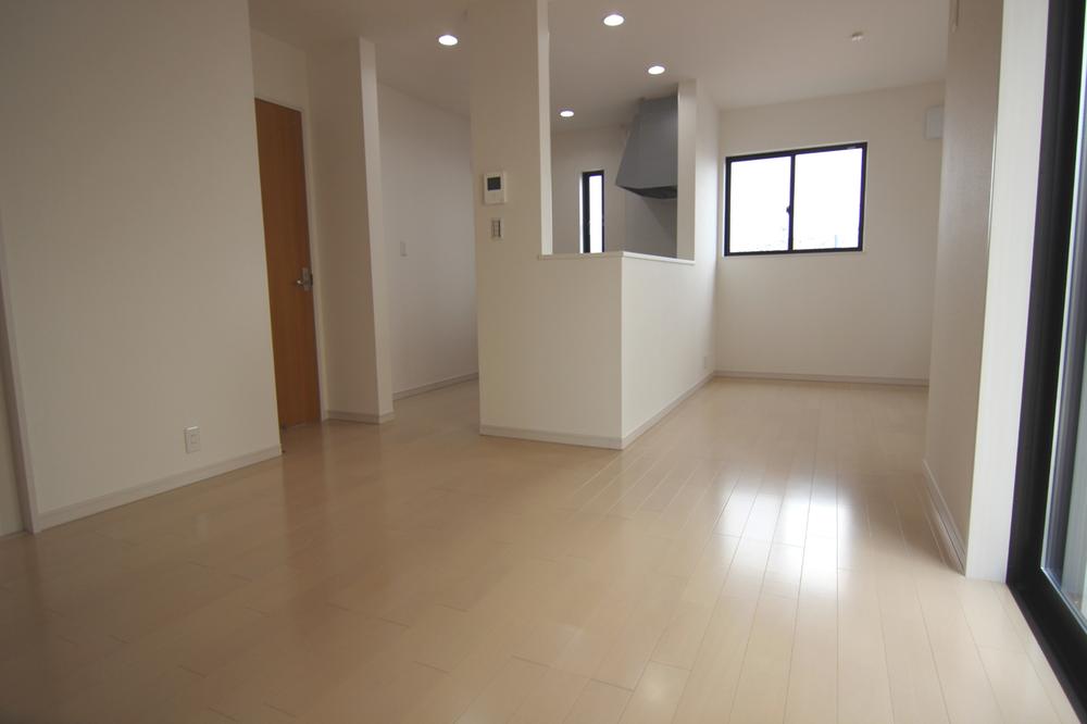 Living. Indoor (12 May 2013) Shooting