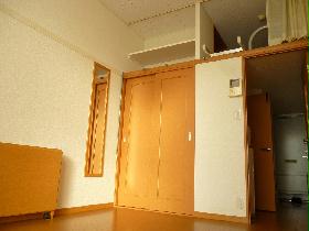 Living and room. Floor and equipment is different depending on your room. The more details, contact us!