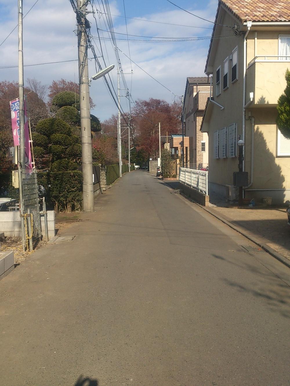 Local photos, including front road. Local (12 May 2013) Shooting