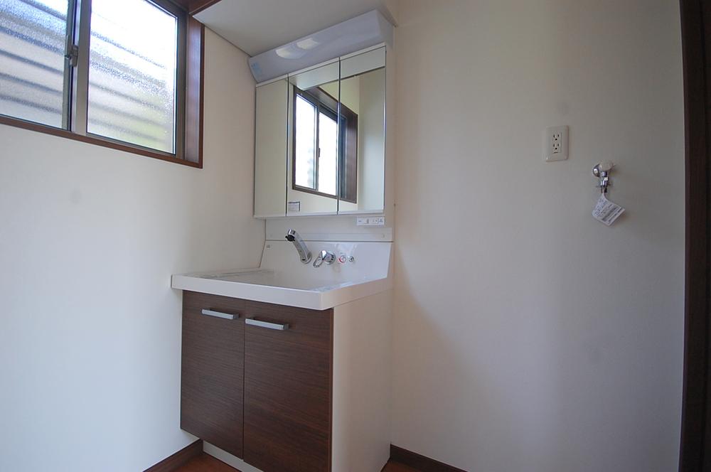 Same specifications photos (Other introspection). The company enforcement example