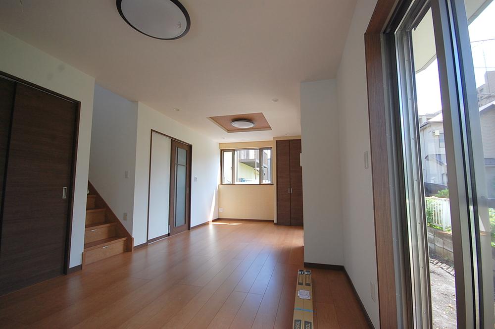 Same specifications photos (living). The company enforcement example