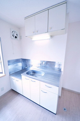 Kitchen. ☆ Gas stove is installed type of kitchen ☆