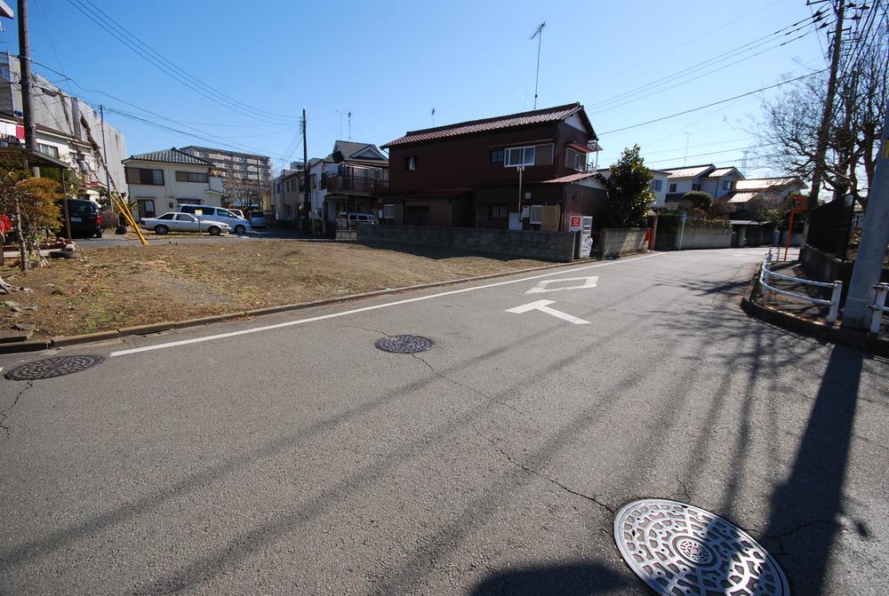 Local photos, including front road. Local Photos