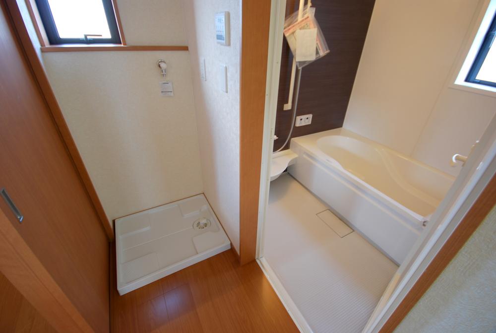 Same specifications photo (bathroom). The company construction cases