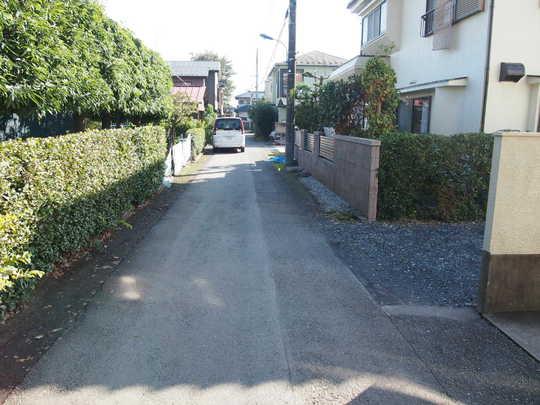 Local photos, including front road. Frontal road