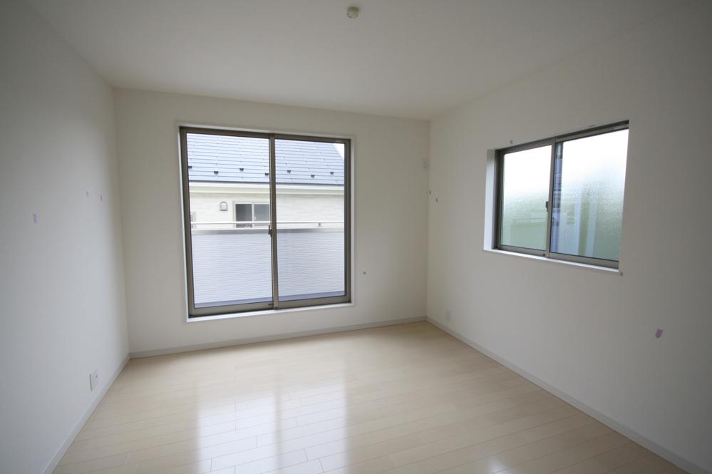 Same specifications photos (Other introspection). The company construction cases