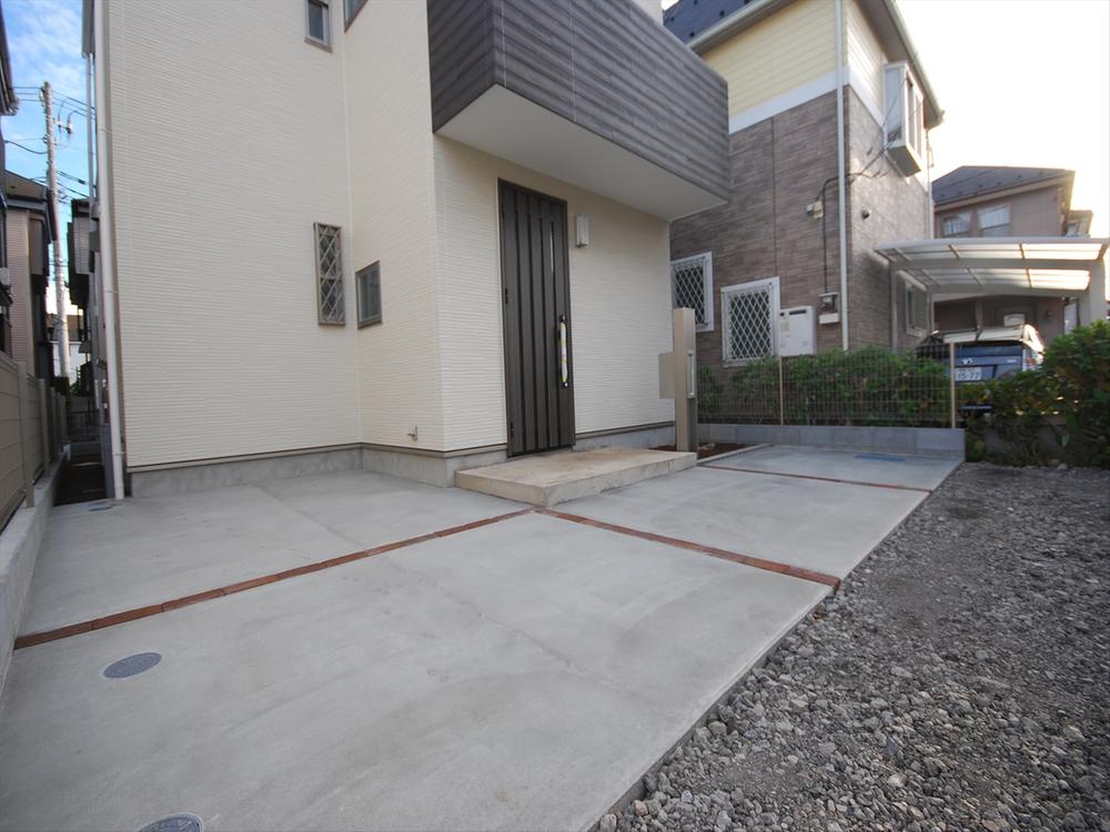 Parking lot. 2013 October shooting