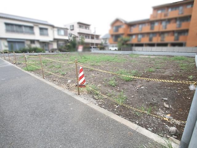 Local land photo. Vacant lot