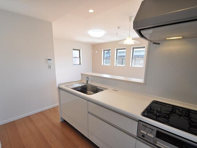 Kitchen. Tachikawa Kashiwamachi 1-chome, A Building kitchen