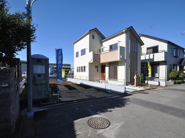 Entrance. Tachikawa Kashiwamachi 1-chome, A Building
