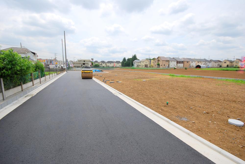 Local photos, including front road. Local (July 2013) Shooting