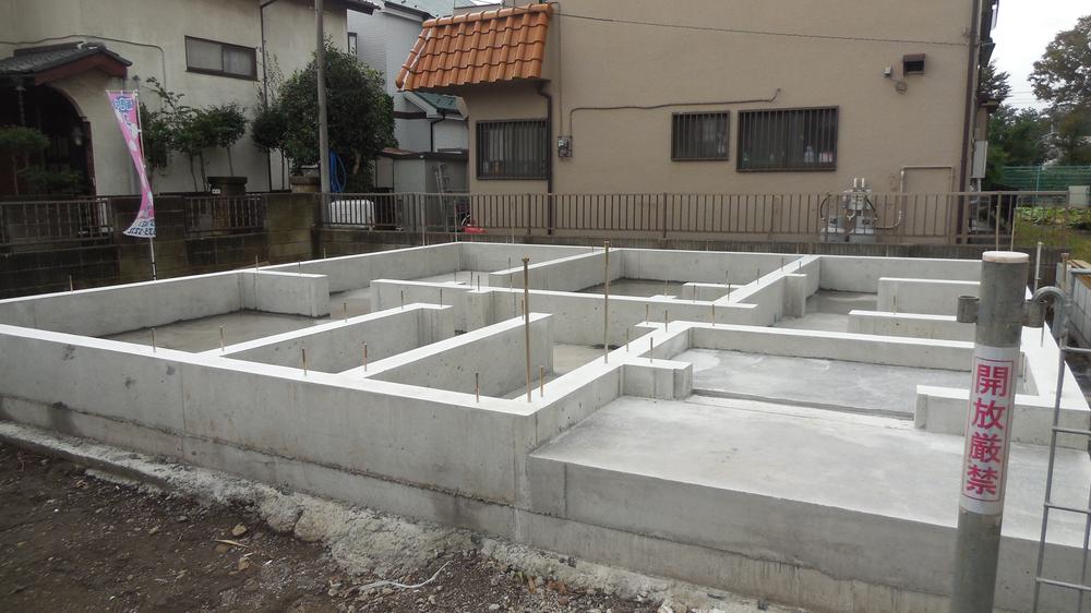 Local appearance photo. Local (10 May 2013) Shooting