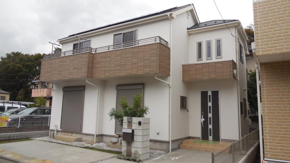 Local appearance photo. Local (10 May 2013) Shooting