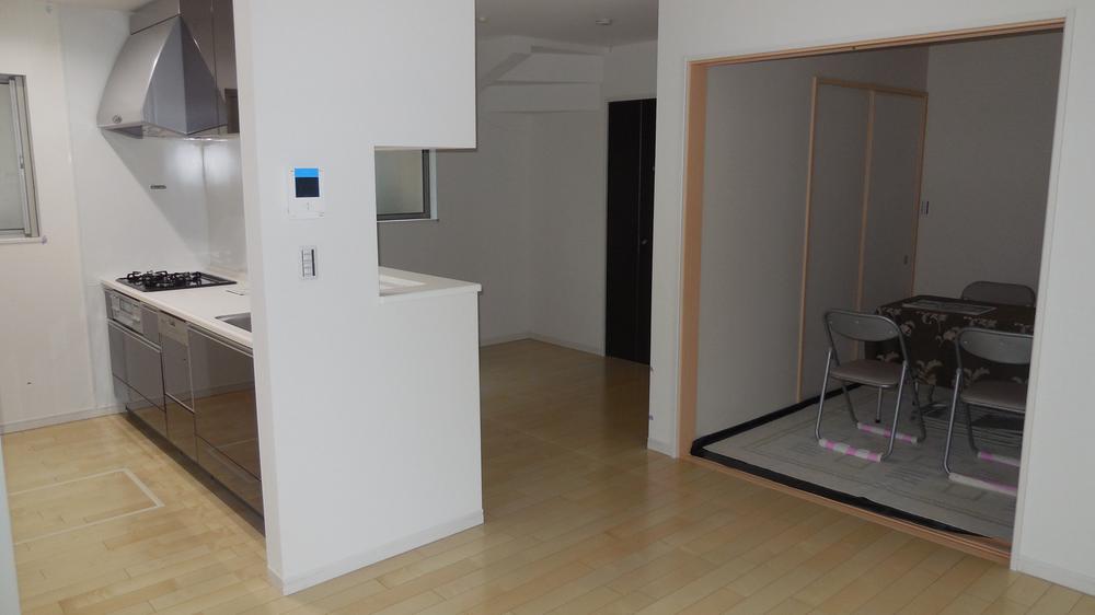 Living. Indoor (10 May 2013) Shooting