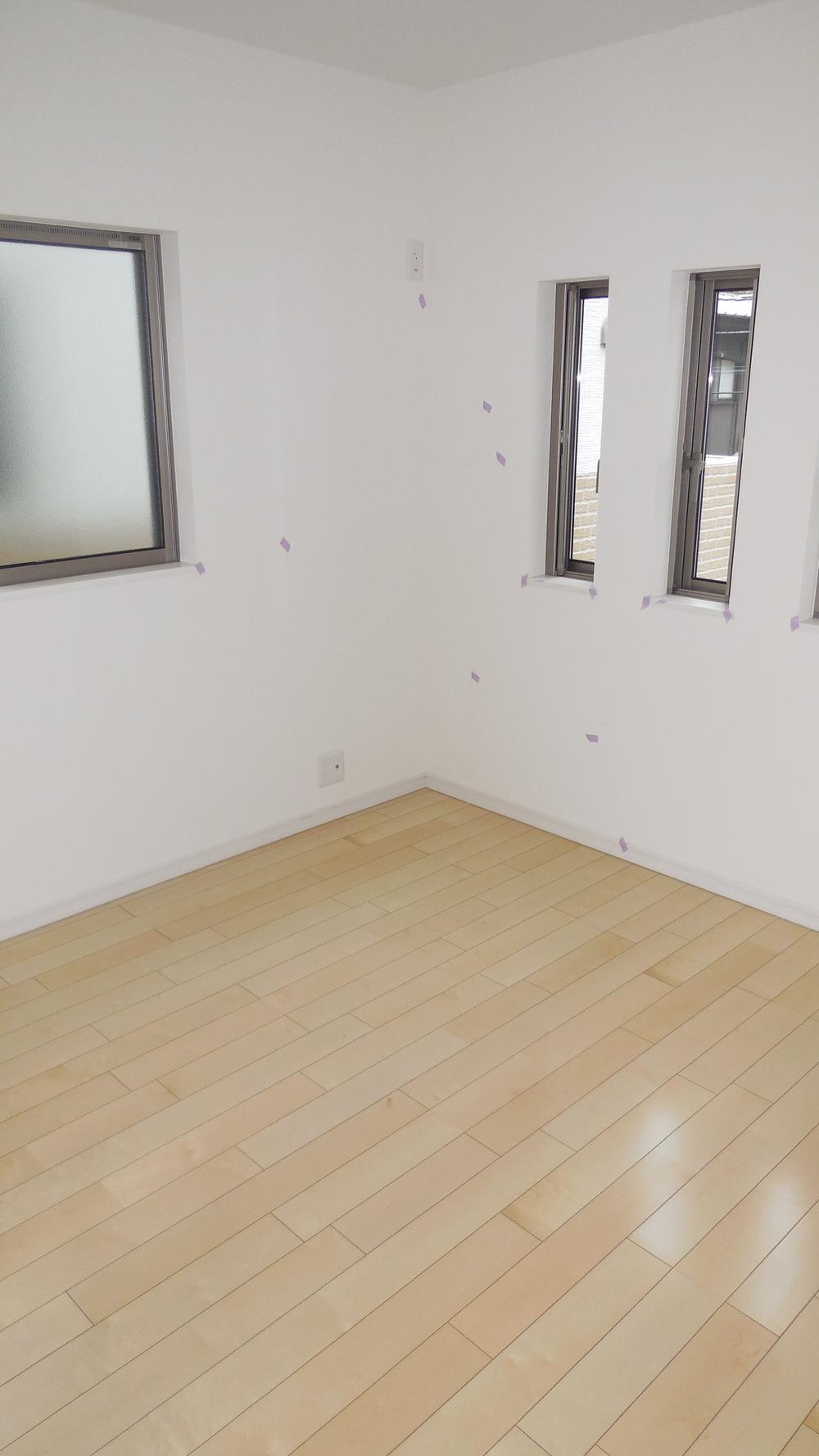 Non-living room. Indoor (10 May 2013) Shooting