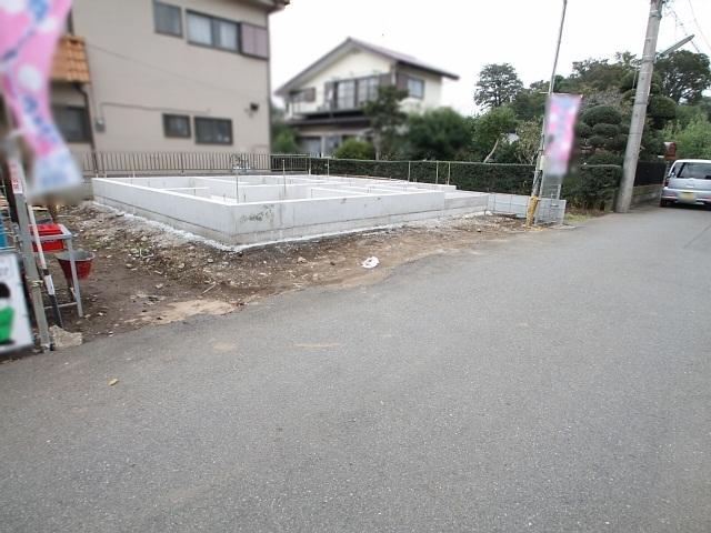 Local appearance photo. Time basis