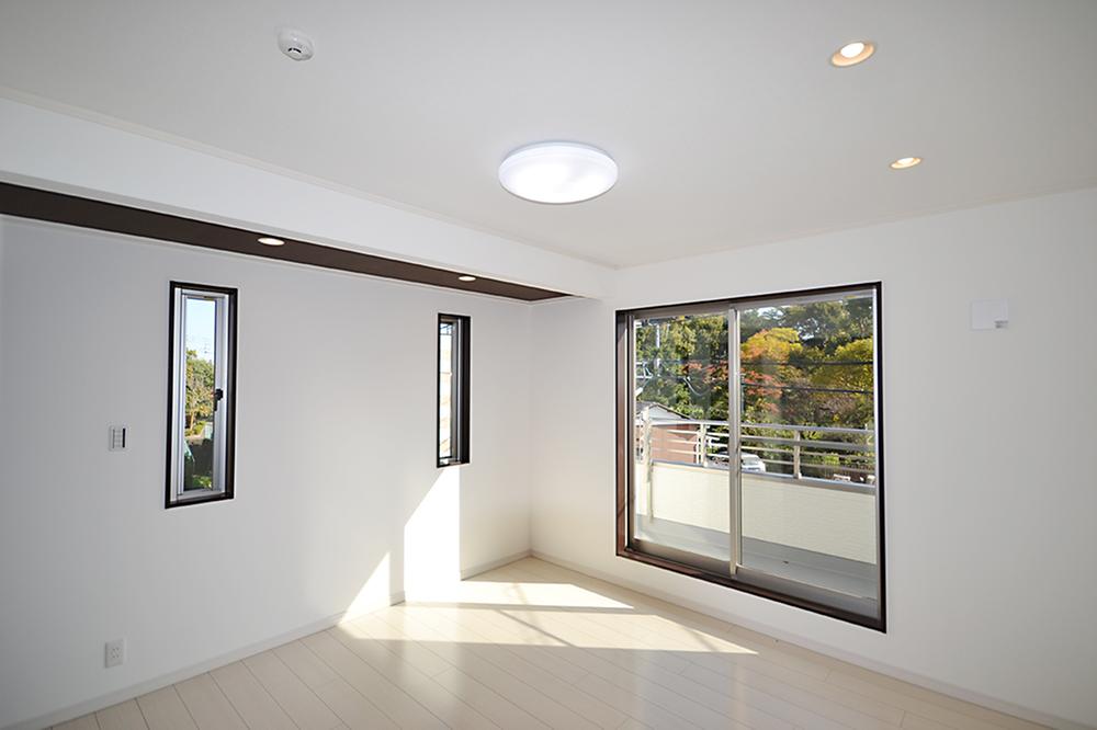 Non-living room. Example of construction Spacious living space in the living room all room with storage space.
