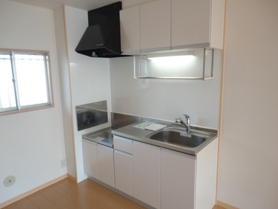 Kitchen. Gas stove installation Allowed!