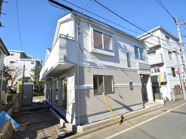 Local appearance photo. Tachikawa Wakaba-cho 3-chome Building 2 2013 / 12 / 16 shooting