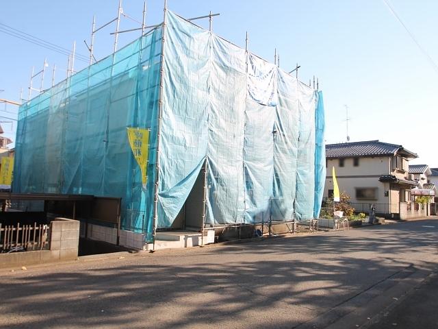 Local appearance photo. Tachikawa Wakaba-cho 3-chome Building 2 2013 / 11 / 23 shooting