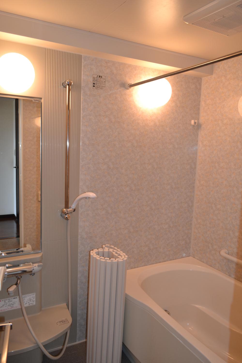 Bathroom. Indoor (September 2013) Shooting