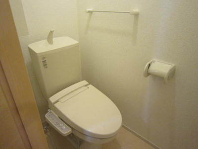 Toilet. ☆ Cleaning function heating toilet seat ☆
