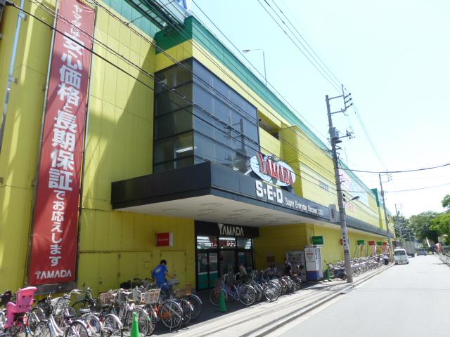 Home center. To Yamada Denki 224m