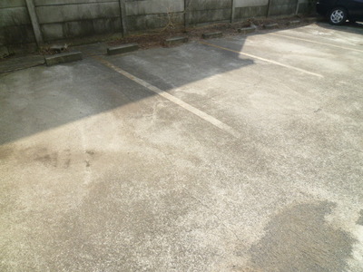 Parking lot. On-site parking