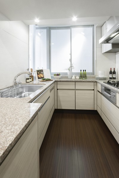 Incorporating the natural light "Pure Light style kitchen" (some type only)