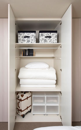 Receipt.  [FUTON closet] It is a space that can accommodate the daily Tsukai of futon. It is your able functional original storage as a closet to suit your lifestyle.