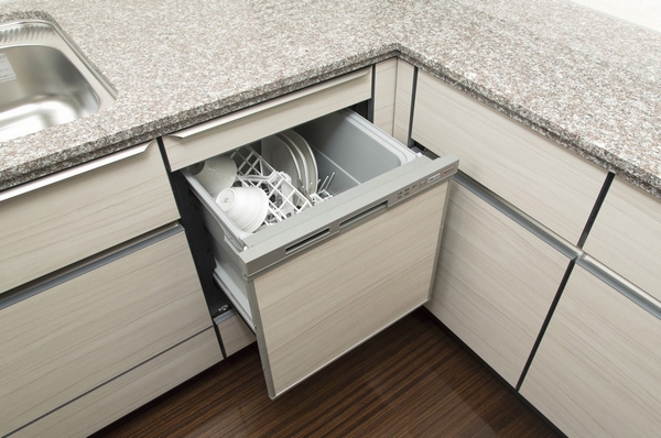 Standard equipment housework efficiency there is a water-saving effect is also up to "dish washing and drying machine" (photo) and "disposer" in the kitchen