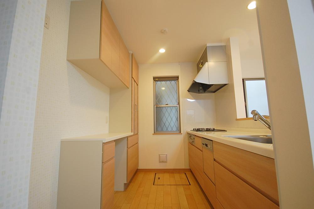 Same specifications photo (kitchen). Example of construction