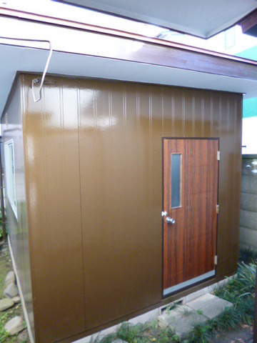 Receipt. The first floor is a storeroom 6 Pledge.