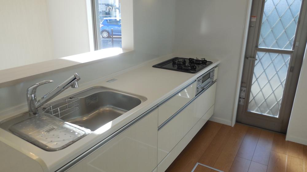 Kitchen. Indoor (12 May 2013) Shooting