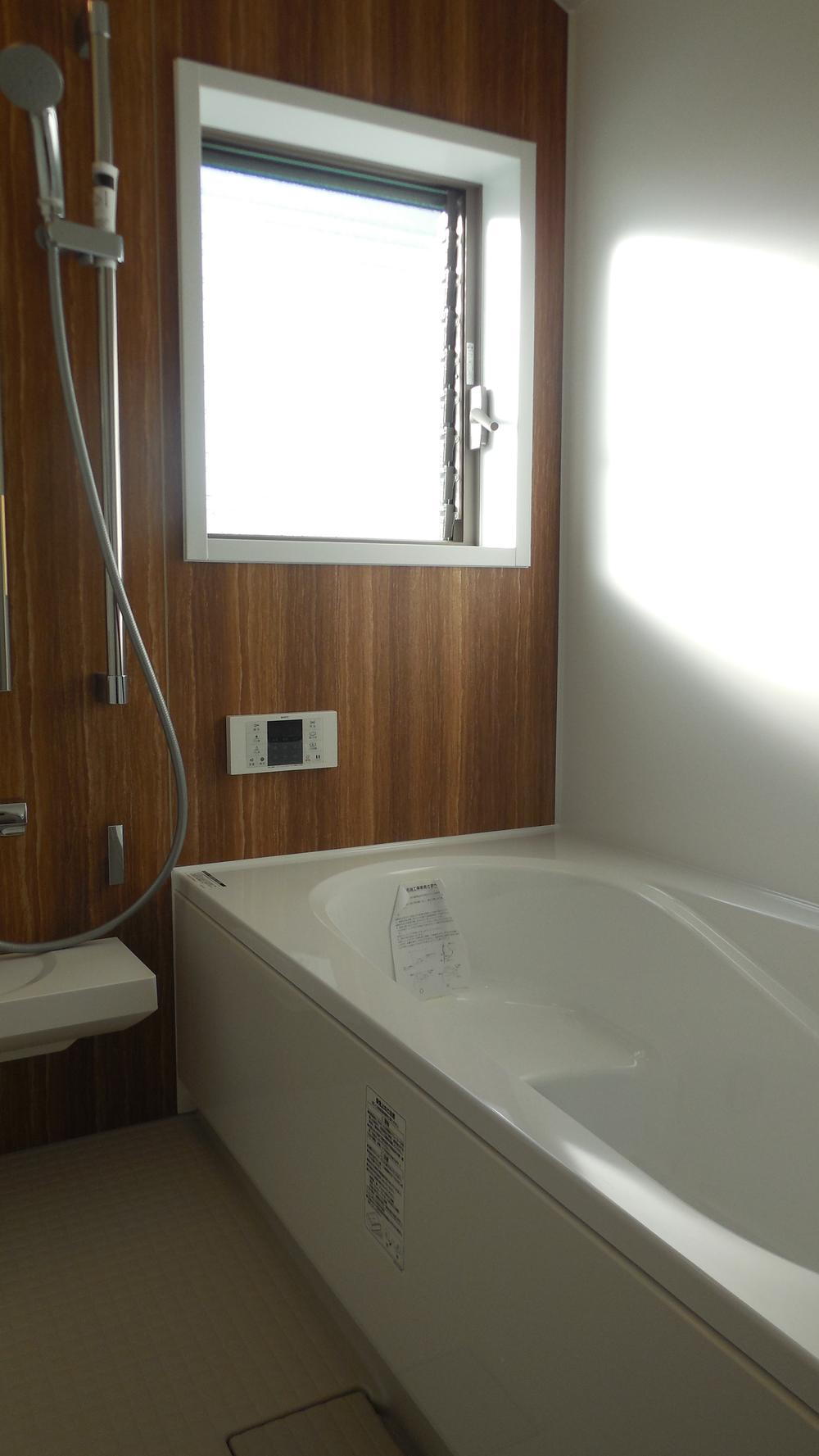 Bathroom. Indoor (12 May 2013) Shooting