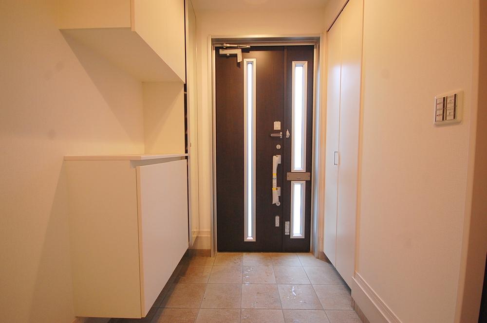 Entrance. 2013 October shooting