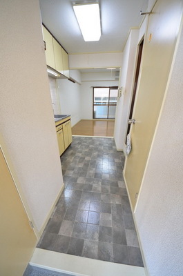 Entrance. ☆ From here is the beginning and end of the day ☆