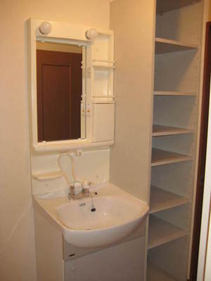 Washroom. ☆ Bathroom Vanity ☆