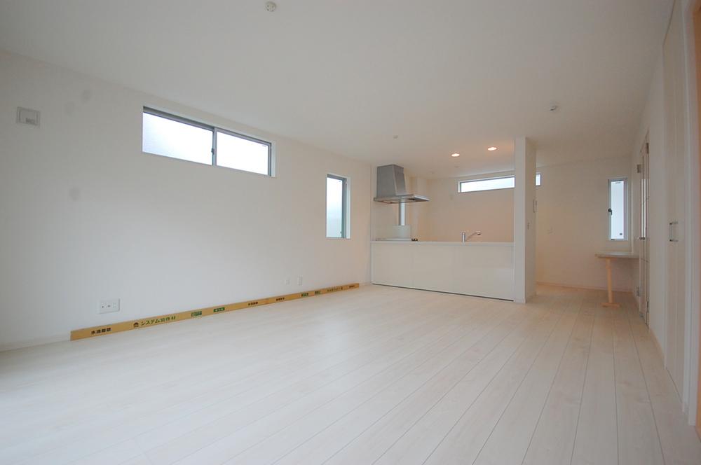 Living. 2013 October shooting