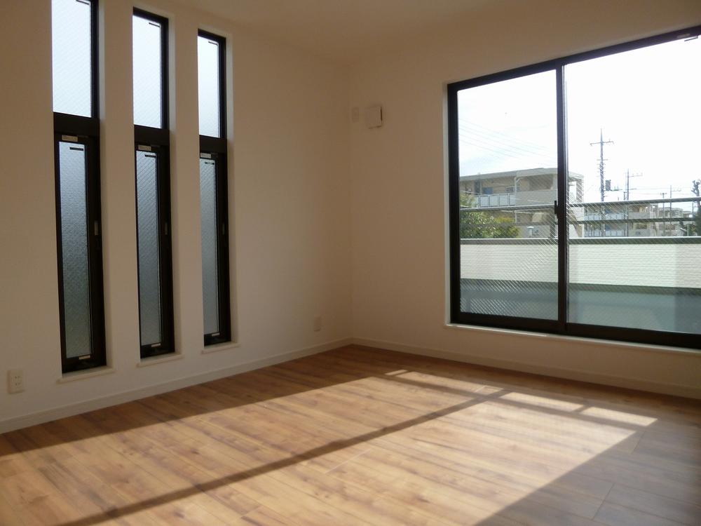 Non-living room. 7.49 Pledge Bedroom