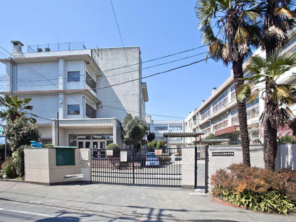 Junior high school. 1134m to Tachikawa Municipal Tachikawa fifth junior high school