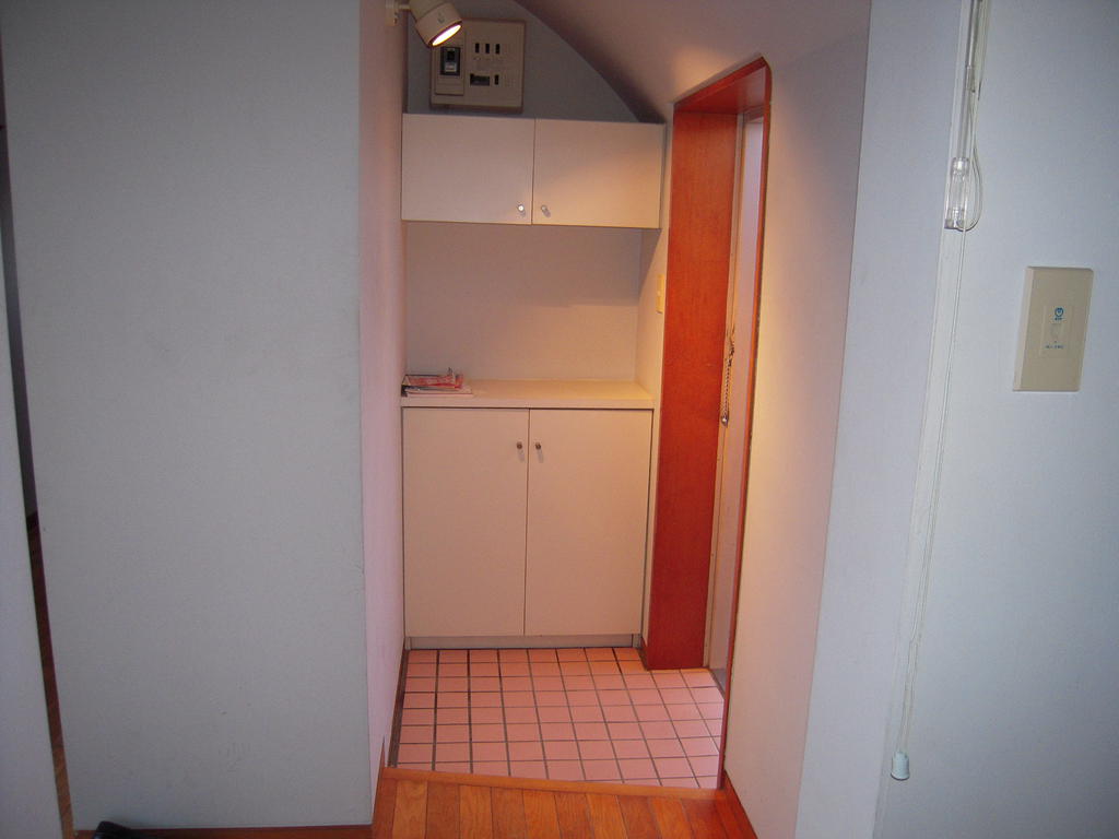 Entrance. Entrance storage